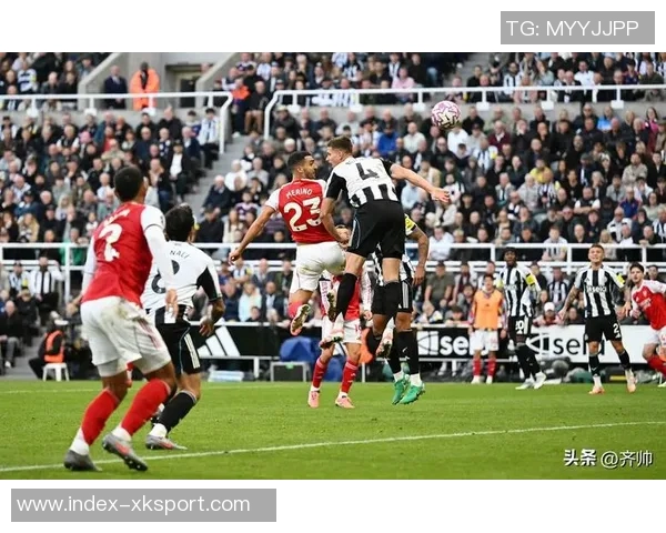 纽卡斯尔领先进球托纳利禁区外射门意外折射助攻成功 纽卡斯尔领先进球托纳利禁区外射门意外折射助攻成功