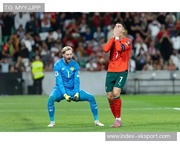 C罗全场表现亮眼7次射门收获2球并贡献高评分86