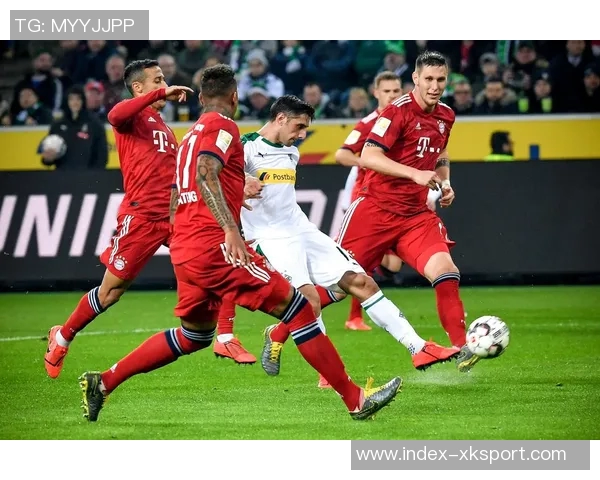 拜仁发布客战门兴海报乌尔比希与莱默尔共同亮相展现团队精神 拜仁发布客战门兴海报乌尔比希与莱默尔共同亮相展现团队精神