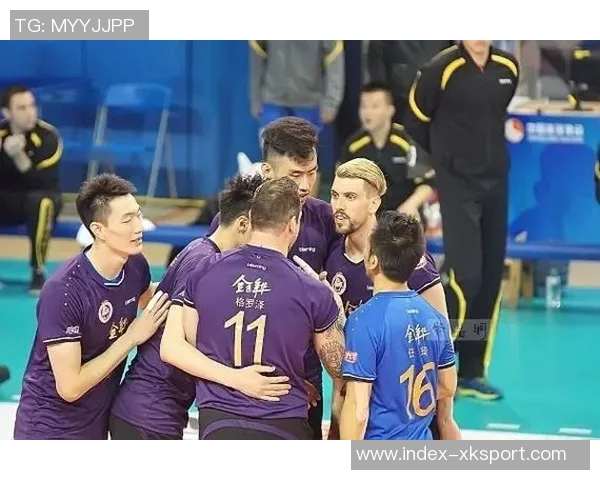 莱奥表现低迷背后的原因分析：缺乏严厉教练的指导与挑战