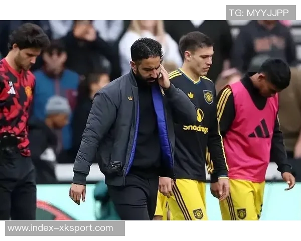 内维尔直言胜桑德兰无法拯救阿莫林呼吁他停止推卸责任给评论员